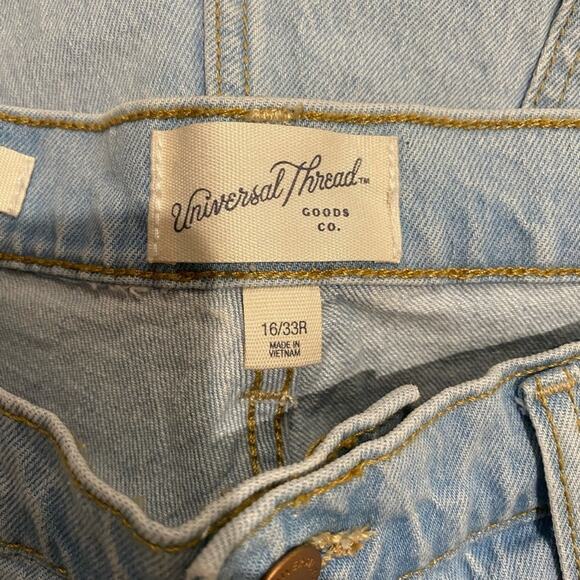 Universal Thread Light Wash Denim High-Rise Curvy Vintage Straight - Picture 6 of 8